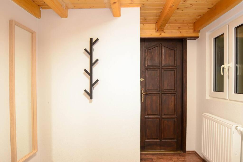 Famous Kiraly Street At Large 3Br 10Ppl @ Central Budapest Exterior photo